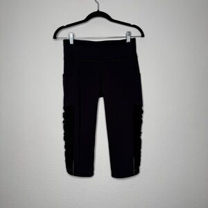 Lululemon Sharp Turns 17” Crop Leggings Black Size 6 Pockets Ruched Mesh Side
